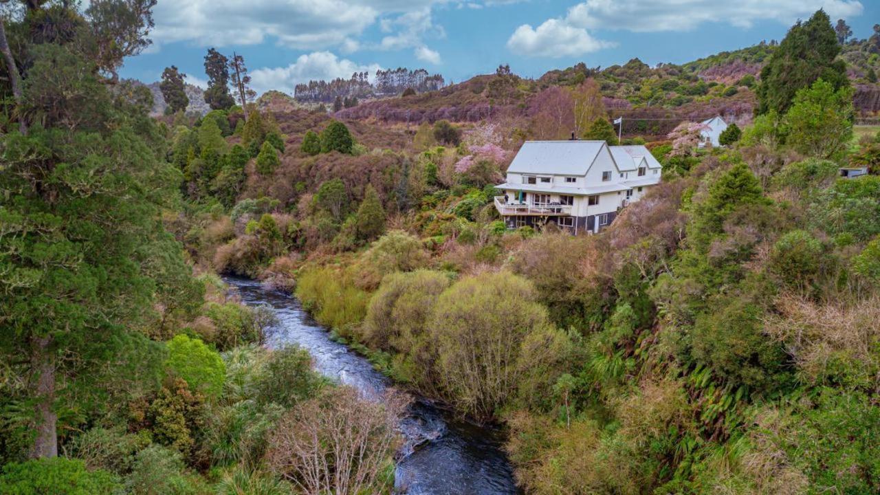 Spiral Gardens Country Park Retreat Apartman Raurimu Kültér fotó